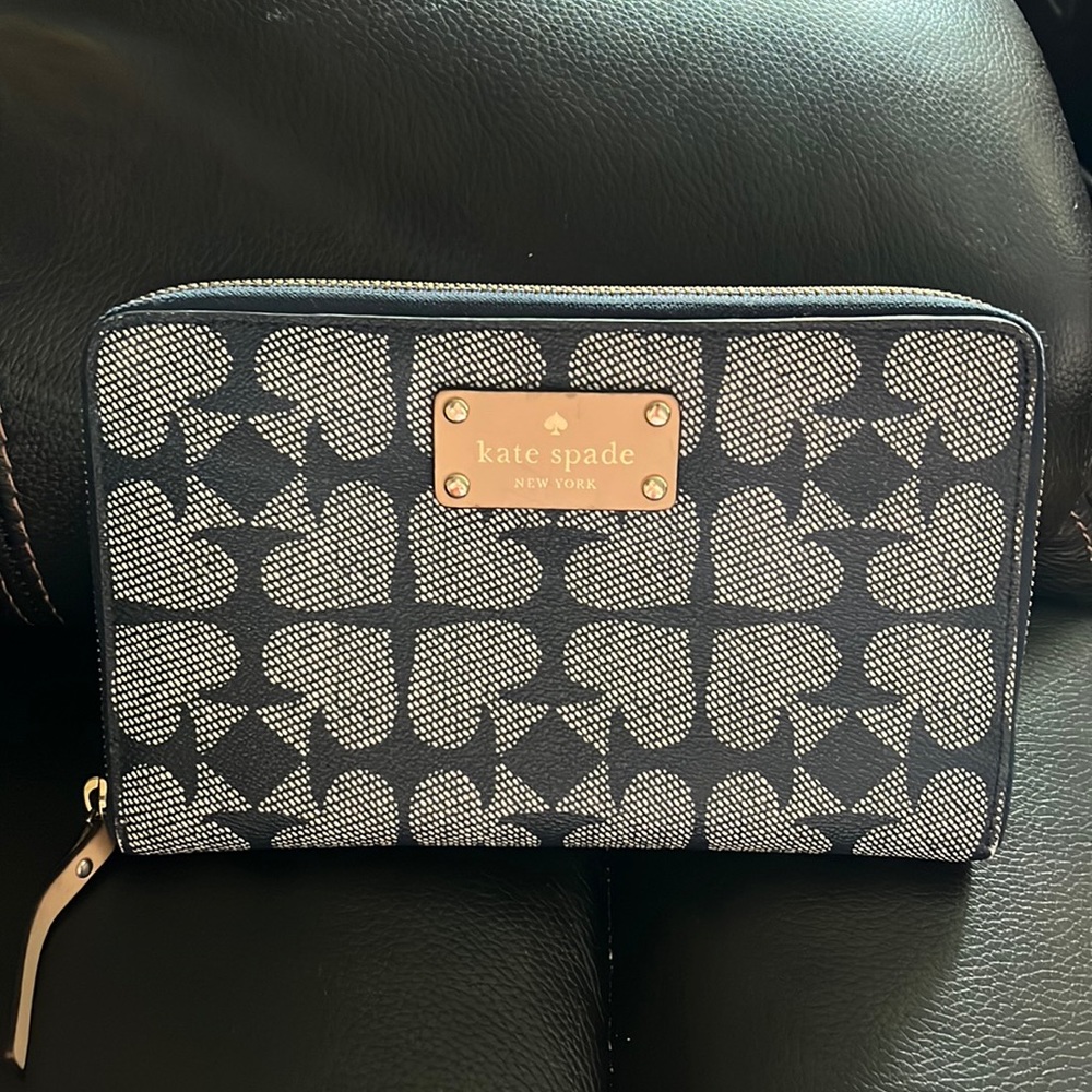 Kate Spade clutch wallet/bag